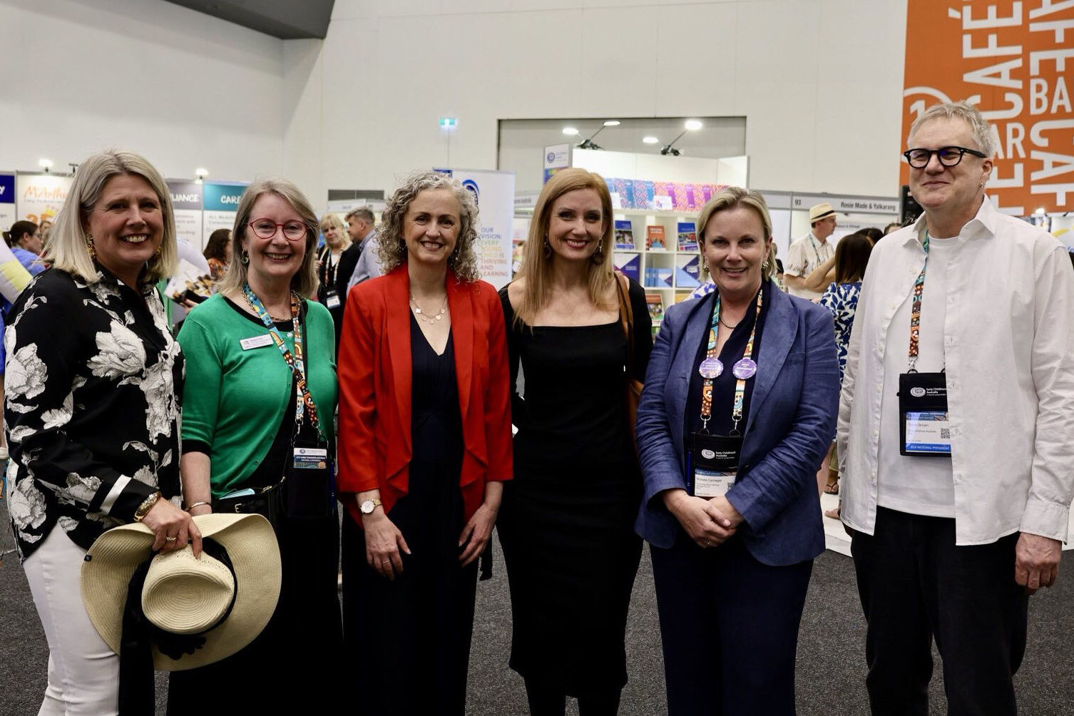 1759381463915-aspect-ratio-3-2